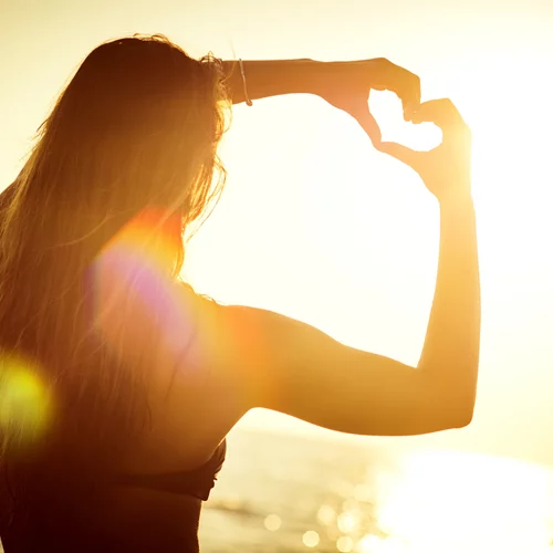 Καύσωνας: Πώς να προστατέψεις την καρδιά σου σύμφωνα με τον καρδιολόγο