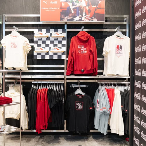 Puma x Coca Cola: H Puma γιόρτασε τη νέα της, exclusive συλλογή, με ένα super party από τα παλιά