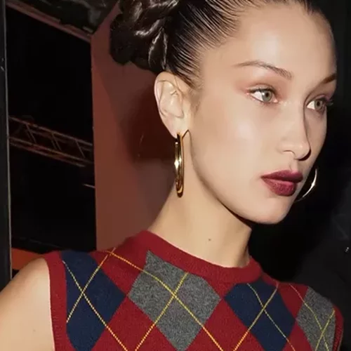 4 hot makeup trends που αξίζει να δοκιμάσεις το ᾽22 (και είναι εντελώς διαφορετικά από ό,τι είχαμε συνηθίσει)