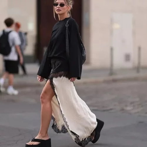 Messy bun: Το τρικ για να κάνεις πανεύκολα το απόλυτο χτένισμα του καλοκαιριού