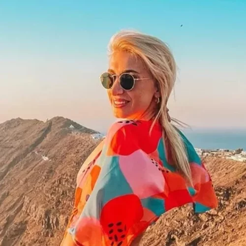 "Καρκίνος. Τον κοιτάω στα μάτια. Αν τον φοβάμαι; Φυσικά και τον φοβάμαι."