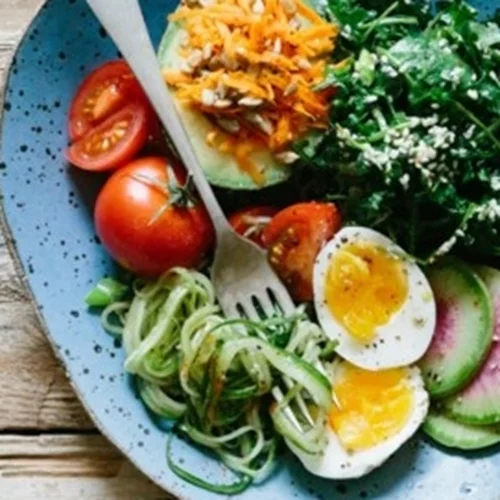 Πότε είναι η καλύτερη ώρα να ξεκινάμε το φαγητό στη διαλειμματική νηστεία και γιατί