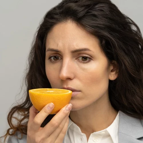 Κόλλησες covid και έχασες την όσφρησή σου; Μάθε πότε θα επιστρέψει!