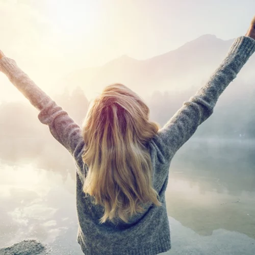 Ιώσεις και μικρόβια; Ώρα για ενίσχυση του οργανισμού με εχινάκεια και πρόπολη