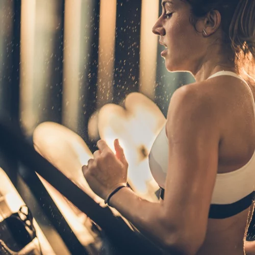 Ποιο μηχάνημα γυμναστικής να κάνω; Crash test σε ελλειπτικό, στατικό ποδήλατο και διάδρομο