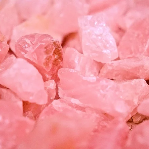 Πιστεύεις στο φενγκ σούι; Με αυτούς τους τρόπους υπόσχεται να ανανεώσει την ερωτική ζωή σου