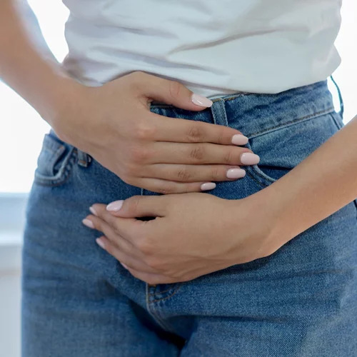 Πόνοι περιόδου και αντιμετώπιση: 3 λύσεις από ειδικευμένους γιατρούς