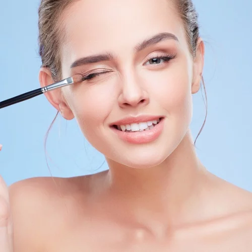 8 συμβουλές μακιγιάζ για να αποκτήσεις πιο λαμπερά μάτια