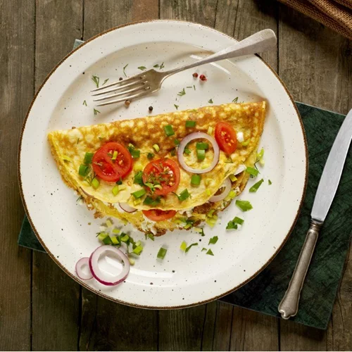 Oμελέτα με λαχανικά και τυρί κρέμα με 252 θερμίδες