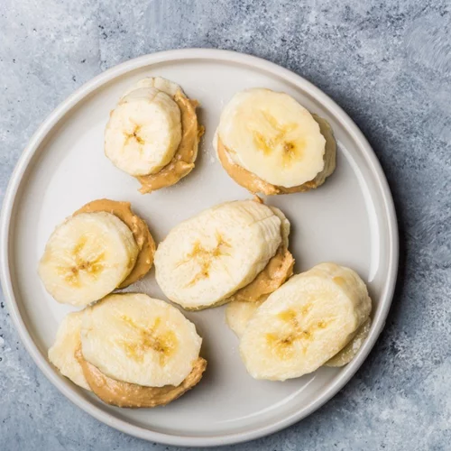 Σνακ πριν την προπόνηση: Πώς σε βοηθά να χάσεις βάρος χωρίς να κάνεις δίαιτα