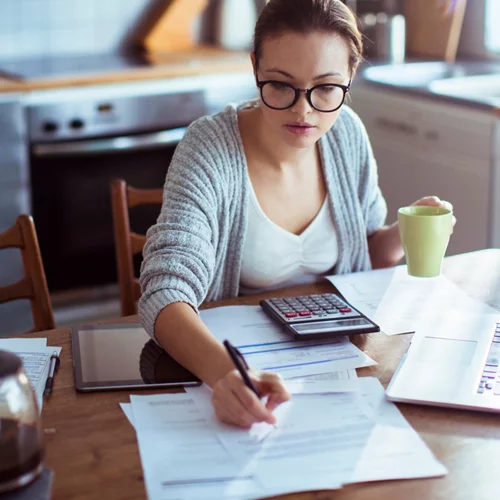 Δουλειά από το σπίτι αυτές τις μέρες; Συμβουλές για καλύτερη απόδοση