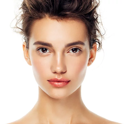 Μυστικά για πορσελάνινη επιδερμίδα: 4 κινήσεις για τέλειο αποτέλεσμα πριν τις γιορτές