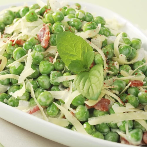 Φτιάξε σαλάτα με αρακά και φυστίκια Αιγίνης: Εύκολη, χορταστική και με λίγες θερμίδες!