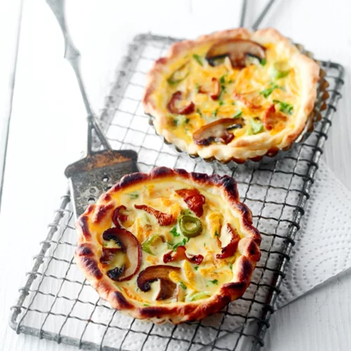 Η πιο εύκολη, γρήγορη και νόστιμη τάρτα με μανιτάρια