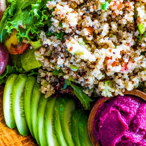 Σαλάτα με φακές και κινόα από τη διατροφολόγο