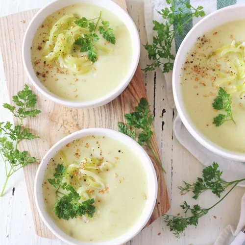 Καλοκαιρινά φαγητά: 3 κρύες σούπες για δίαιτα από τη διατροφολόγο