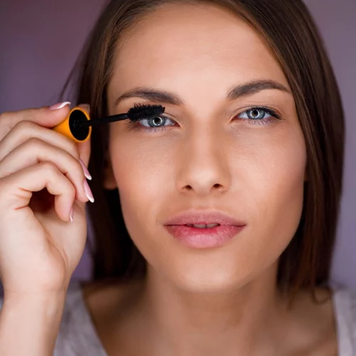 Κόμποι στις βλεφαρίδες σου; Έχουμε trick