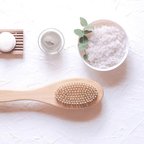 Θεραπεία νυχιών για ενδυνάμωση και μαλλιών κατά της πιτυρίδας με αλάτι