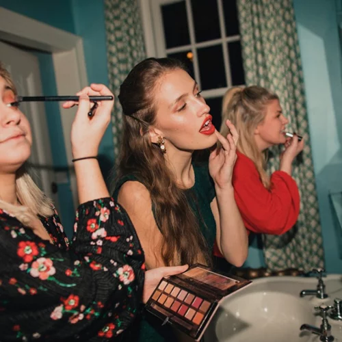 Αυτά τα 5 καλλυντικά ΔΕΝ πρέπει να τα μοιράζεσαι