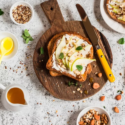 Διατροφή πλούσια σε πρωτεΐνες, βιταμίνες, φυτικές ίνες: 9 τρόποι για να εμπλουτίσεις ακόμα περισσότερο ένα γεύμα