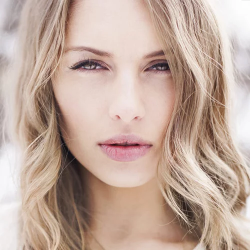 Βίντεο: Να πώς θα κάνεις το καθημερινό σου μακιγιάζ σε 5 λεπτά!