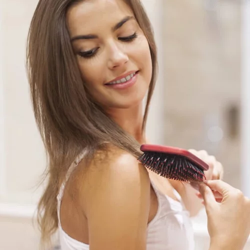 6 σημεία στην εμφάνισή σου αποκαλύπτουν προβλήματα υγείας (η αραίωση στα μαλλιά δείχνει θυρεοειδή;)