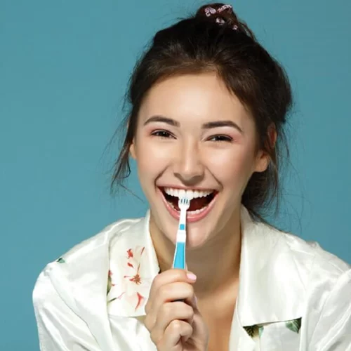 Γιατί πραγματικά πρέπει να αλλάζεις οδοντόβουρτσα πιο συχνά