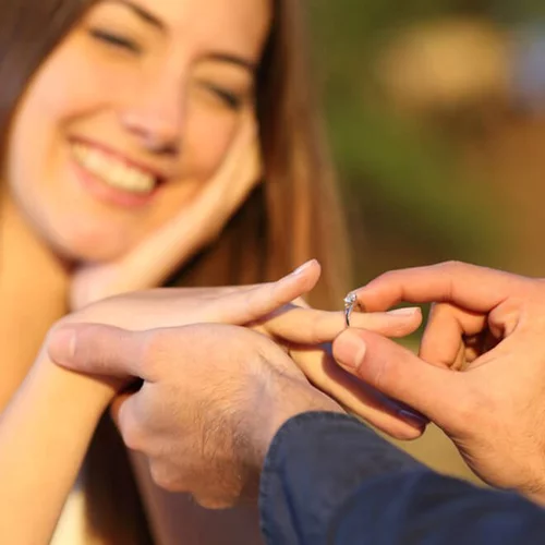 Πώς θα του δείξεις ότι θες να τον παντρευτείς