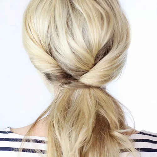 Εύκολα χτενίσματα των 3 λεπτών! Ναι, ναι! (Ιδανικά αν δεν είσαι πρωινός τύπος!)