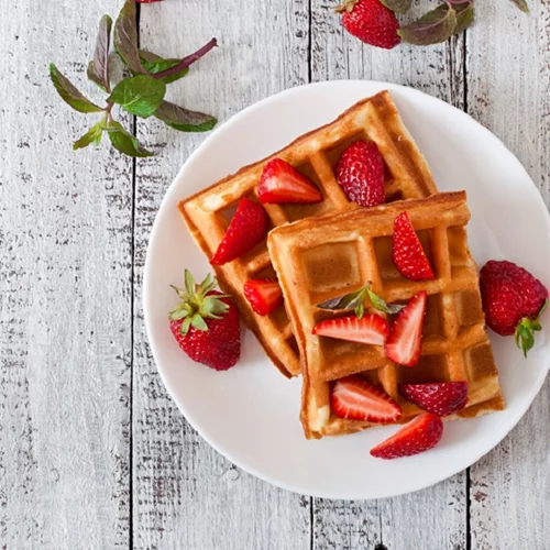 Βάφλες ΧΩΡΙΣ γλουτένη ή ζάχαρη με σος σοκολάτας και λίγες θερμίδες!