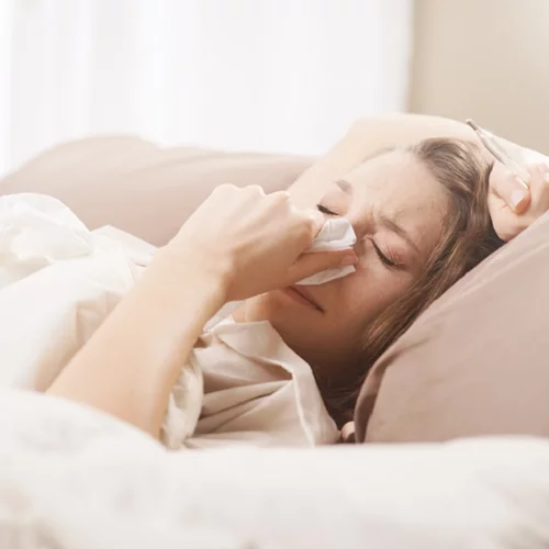 12 κινήσεις για να περάσει γρήγορα η ίωση και να μη γίνει πνευμονία! Αυτή είναι η σωστή αντιμετώπιση