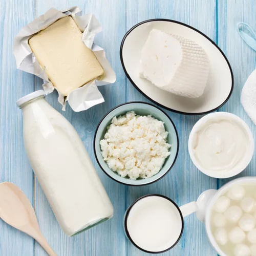 Πρέπει να κόψεις τα γαλακτοκομικά για να χάσεις κιλά; Μάθε την αλήθεια