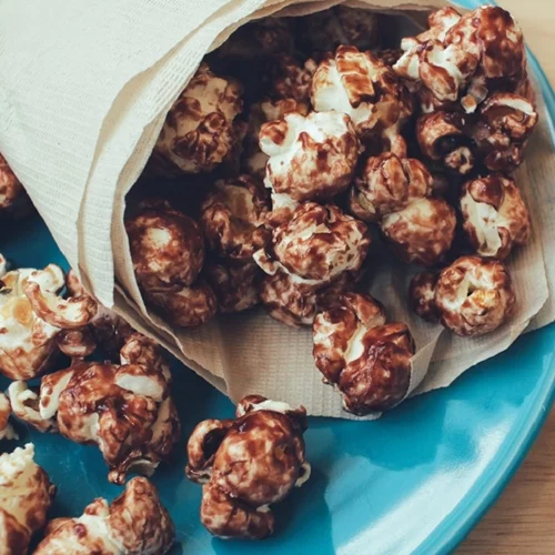 Πόσες θερμίδες έχει κάθε είδος ποπ κορν (και νάτσος, πατατάκια και ό,τι άλλο τρως στο σινεμά!)