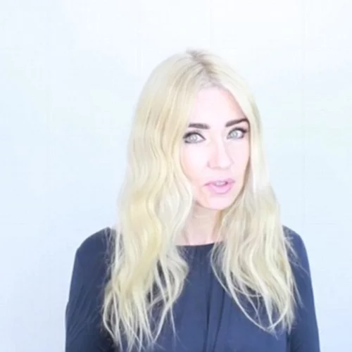 Ο πιο εύκολος τρόπος να κάνεις μπούκλες! (δες το βίντεο που έγινε viral!)