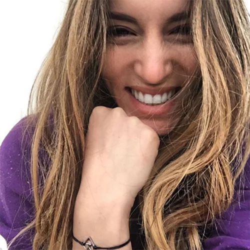 3 ασκήσεις με foam roller από την Αθηνά Οικονομάκου (για δυνατό κορμό και γλουτούς)