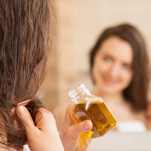 10 beauty hacks και μάσκες ομορφιάς μόνο με ελαιόλαδο!