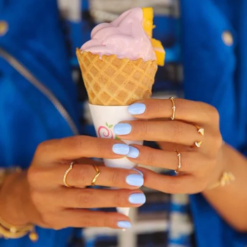 Καλοκαίρι 2016: Αυτό είναι το πιο hot χρώμα στα νύχια τώρα!