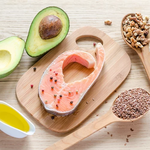 5 λόγοι που αξίζει να βάλεις τα καλά λιπαρά στη διατροφή σου