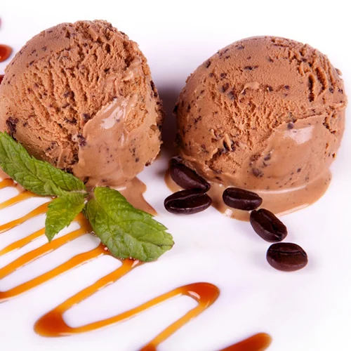 Σπιτικό παγωτό σοκολάτα με μόνο 104 θερμίδες (χωρίς ζάχαρη, χωρίς λακτόζη!)