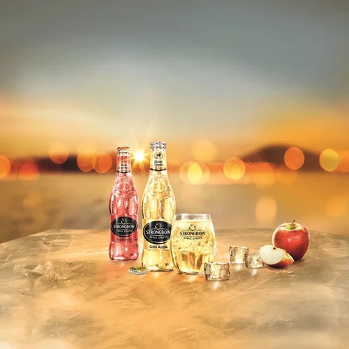 Τα καλά Shape κορίτσια πίνουν apple on the rocks! Δες πώς!