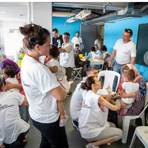 Γιατροί Χωρίς Σύνορα: 20 φορές ακριβότερο το εμβόλιο κατά της πνευμονίας στην Ελλάδα