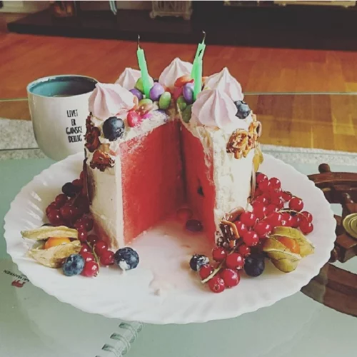 Η τούρτα καρπούζι είναι η πιο νόστιμη ιδέα για το καλοκαίρι