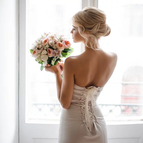 Δίαιτα για νύφες: Το πρόγραμμα 14 ημερών για γρήγορη απώλεια βάρους από τη διαιτολόγο