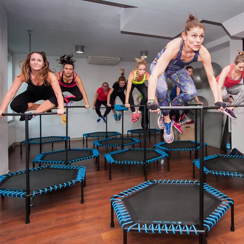 Δοκίμασα Jumping Fitness και -δεν θα το πίστευα, αλλά- είναι ο πιο fun τρόπος για να ΚΑΙΣ ΠΟΛΥ λίπος!