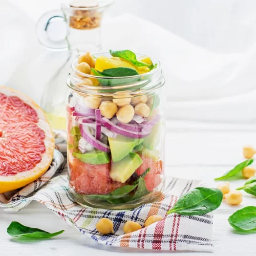 Συνταγή για σαλάτα με ρεβίθια, σπανάκι και φέτα από την Julia Roberts