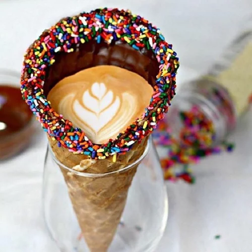 Καφές στο χωνάκι: Η μανία του #coffeeinacone είναι γεγονός!