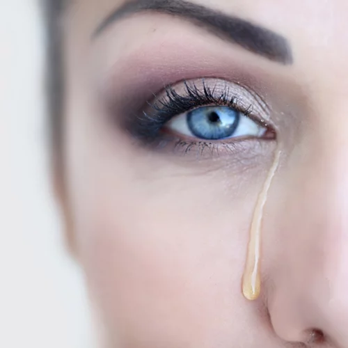 Ο ιός Ζίκα μπορεί να ζει στα μάτια σου, σύμφωνα με νέα έρευνα