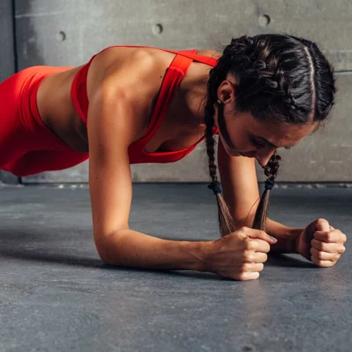 Γυμνάζομαι, τρώω σωστά, αλλά δε χάνω βάρος και έχω πάντα πρησμένη κοιλιά
