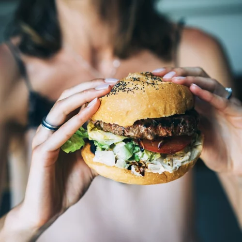 Απόλαυσε το φαγητό και θα τρως λιγότερο! Πώς θα τα καταφέρεις