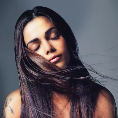 Να γιατί έχεις τριχόπτωση και ούτε που το φανταζόσουν (μήπως έχεις τριχοτιλλομανία;)!